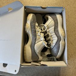 Air Jordan 11 Low CNY