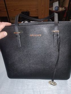 Micheal kors purse