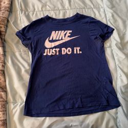 Blue Nike T-shirt for Women(small)