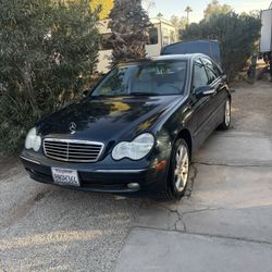 2004  C230 Mercedes 