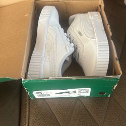 Kids White Pumas 