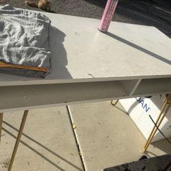 Free Desk 