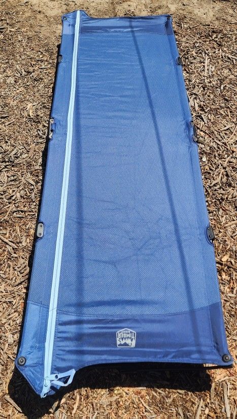 TIMBER RIDGE Lightweight Aluminum Camping Cot, 20-Second Quick Set-Up Folding Cot with Zipper Closure, Portable Carry Bag Included for Camping,