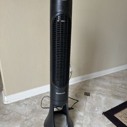 Honeywell QuietSet 8 Whole Room Oscillating Tower Fan