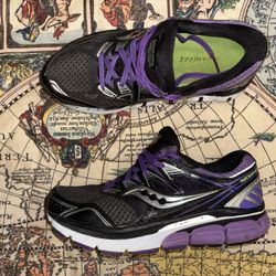 Women Running Shoes Size 9