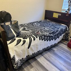Full Size Bed With Mattress