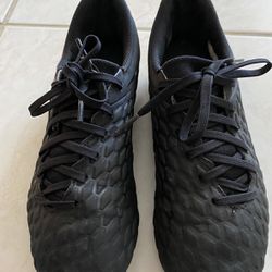 Boy’s Soccer Shoes