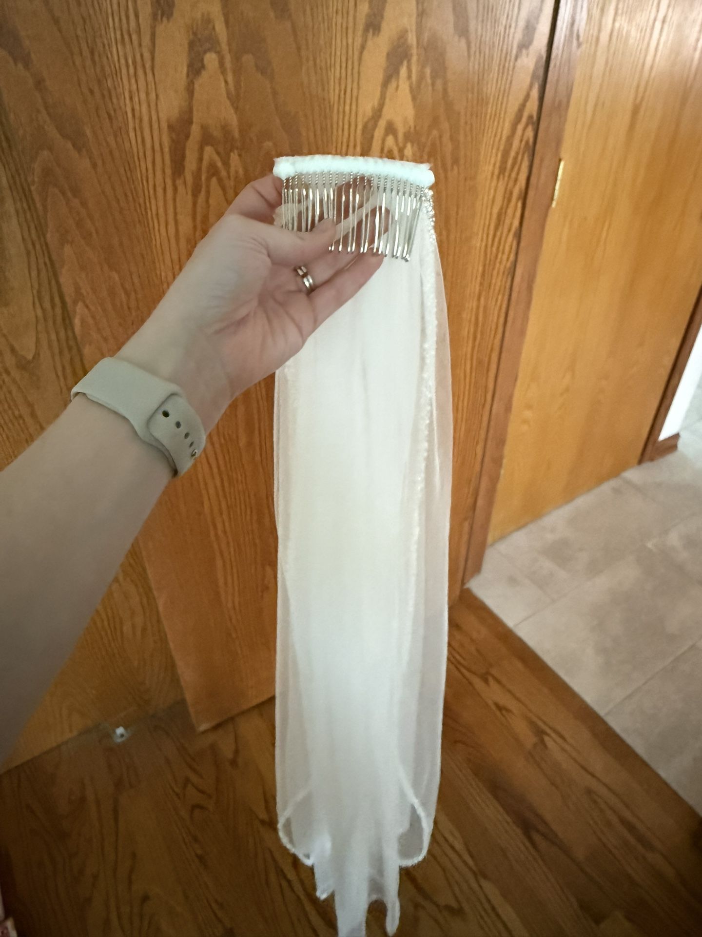 Fingertip Veil