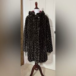 NWOT Hal Rubenstein Reversible Faux Fur Rain Coat Sz Large Brown/Burgundy Red