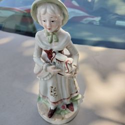 A Small Ceramic Figurine Statue 8 And 1/2 In Tall