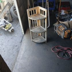 Conner Shelf 