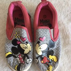 Disney Kissing Mickey and Minnie Mouse toddler girls size 10 slip on sneakers shoes