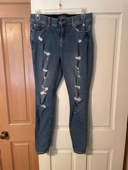 Women’s torrid brand distressed denim bombshell skinny jeans 16 T