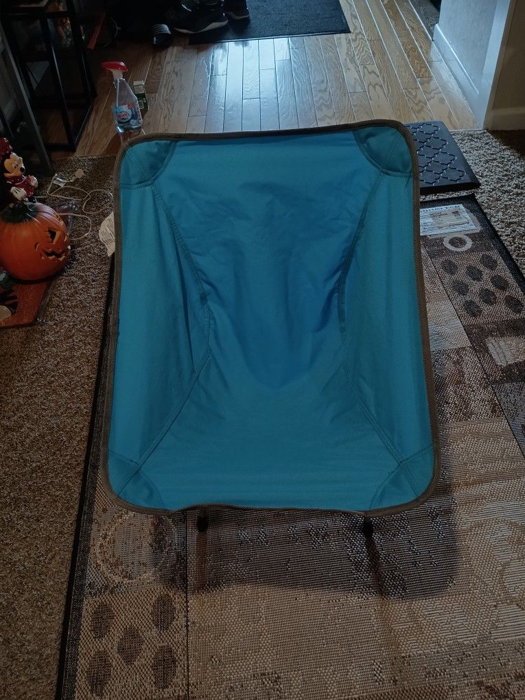 Small Kid Chair Or Small Dog Bed What U Want It For 20.00 New