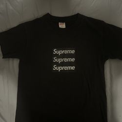 Supreme tee
