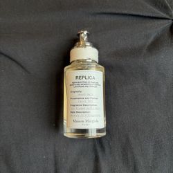 Replica Beach Walk Eau de Parfum 30 mL