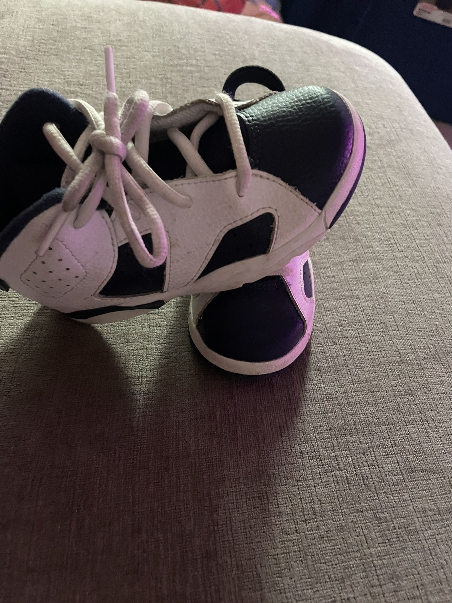 Nike Air Jordan’s Retro 6