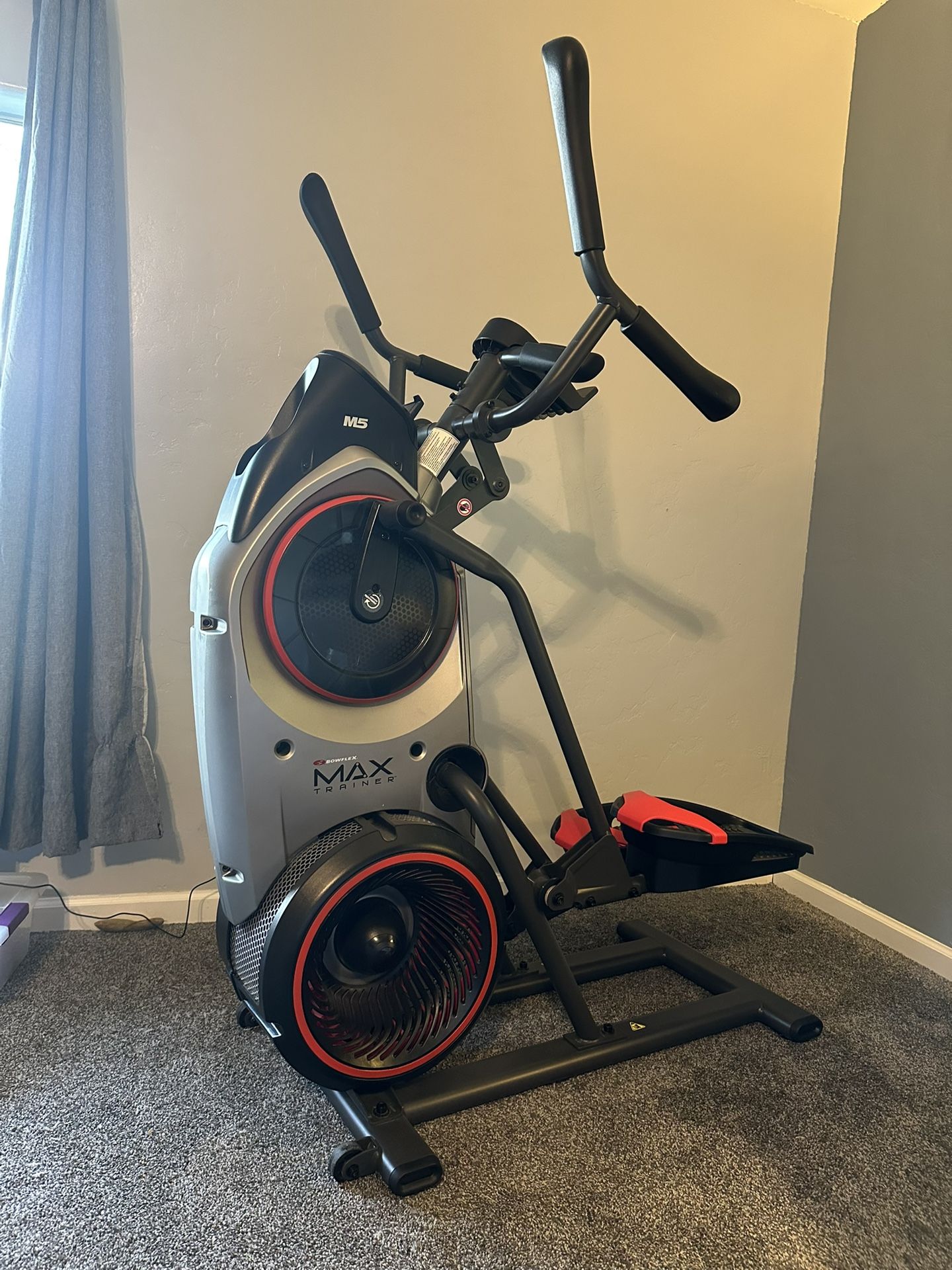 Bowflex M5 Max Trainer