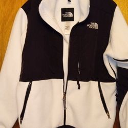 North Face Women's RARE Vintage Jacket 
