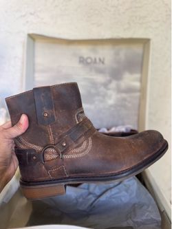 NWT ROAN Colton II Buckle Boot