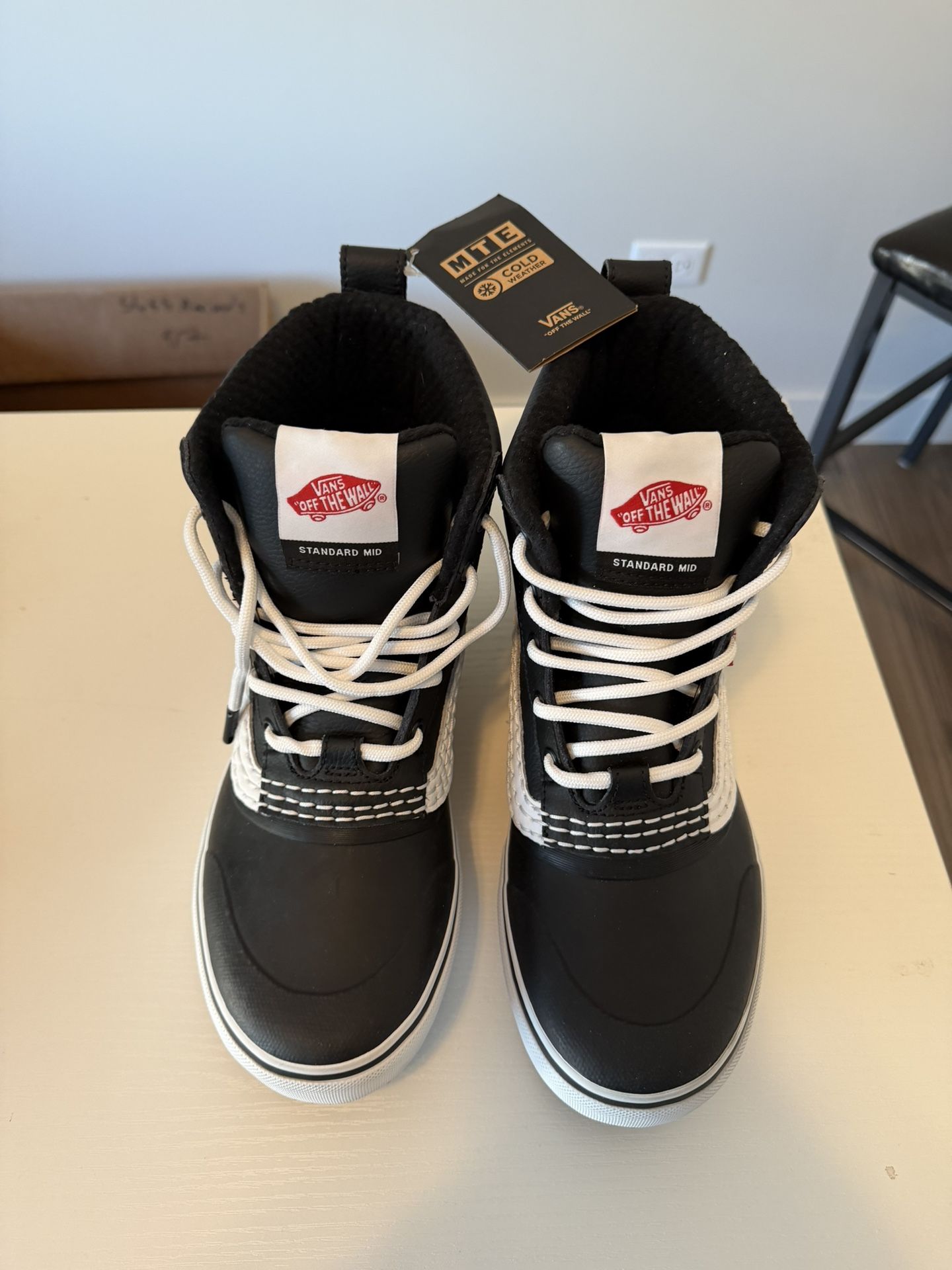 New Vans Standard Mid MTE Cold Weather Shoes