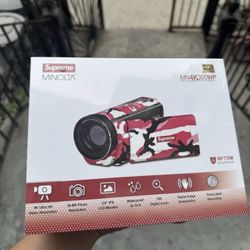 Supreme Minolta MN4K300WP Waterproof Camcorder