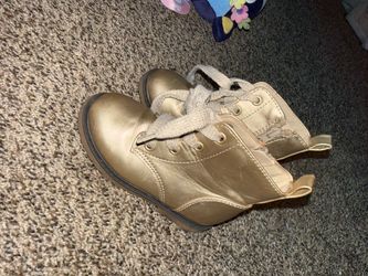 Girls boots size 8c