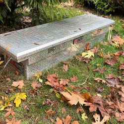 tractor supply co low profile crossover truck box full size