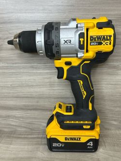 DeWalt DCD1007 20V MAX XR Hammer Drill with DCB204 4.0Ah Battery (PO1026269)