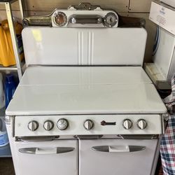 OKEFE & MERRIT Stove