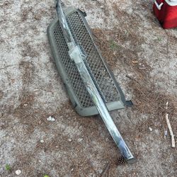 Chevy Avalanche Grill 2004-07