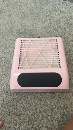 Nail dust collector