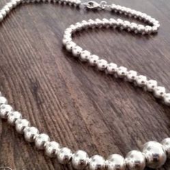 Silver beaded necklace 925