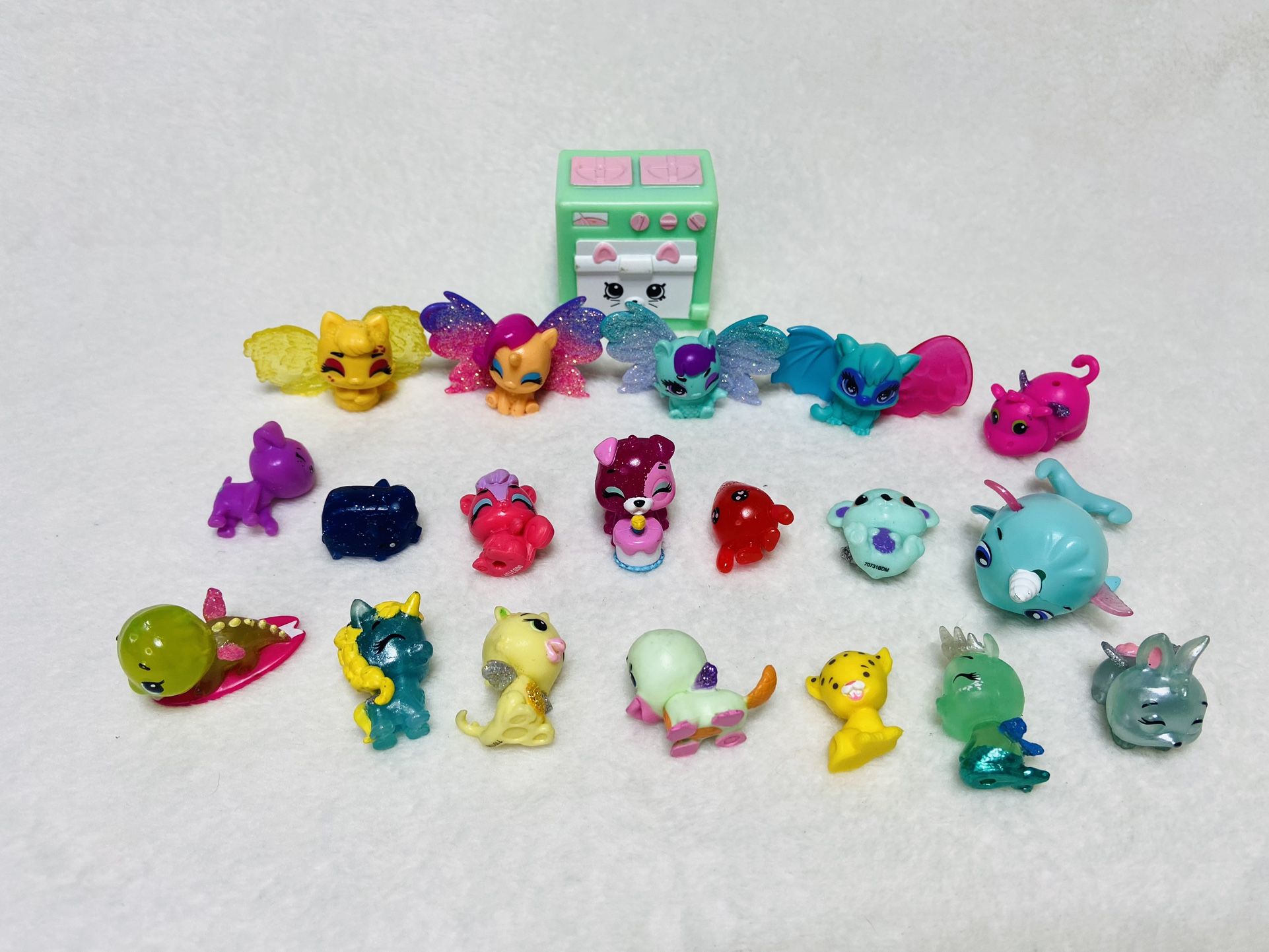 Hatchimals Mixed Toy Lot Colorful Mini Toys Hatchimal + Small Toy Lot Wild Wing