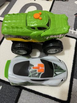 two electric toy car
