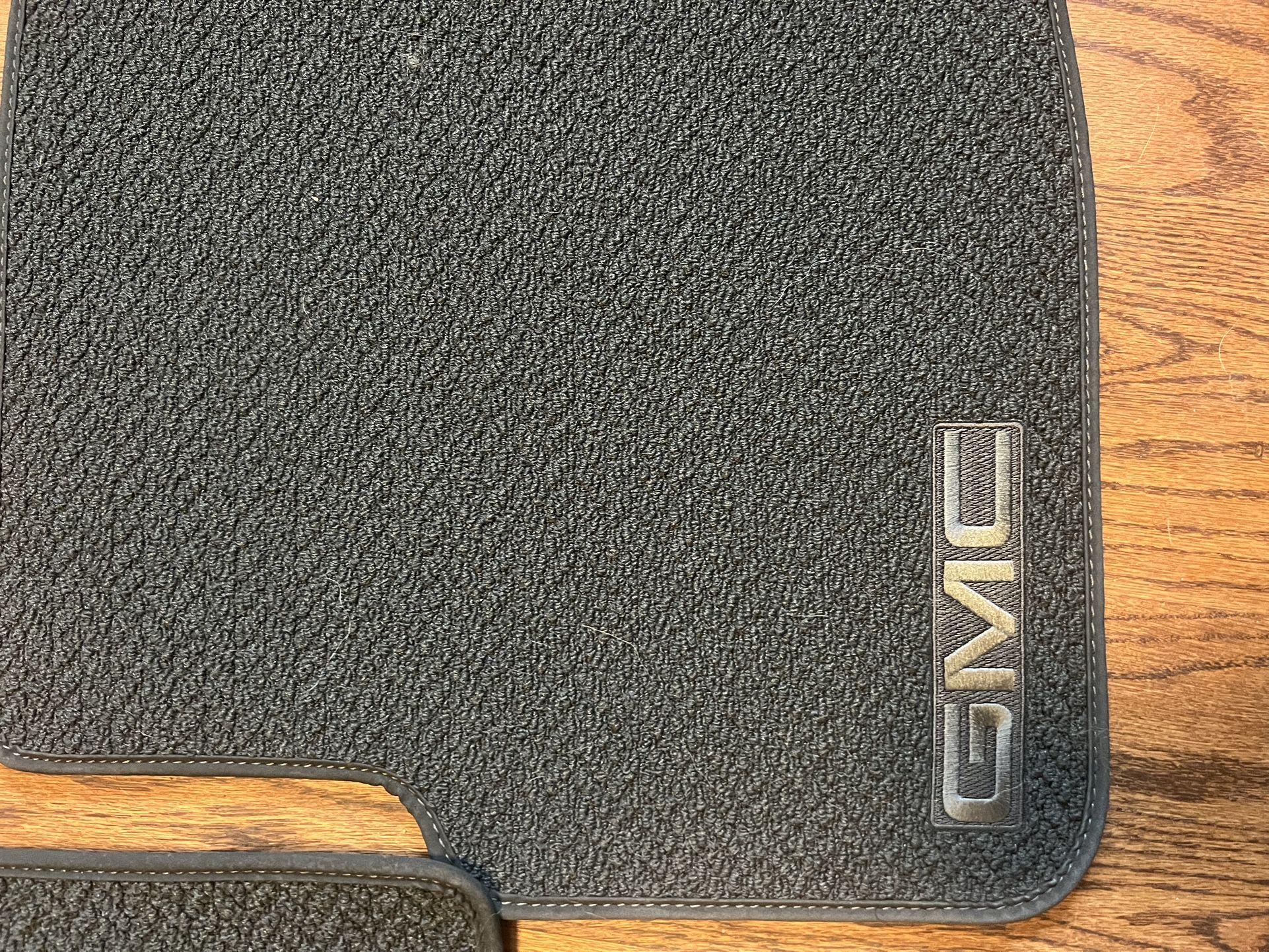 2023 GMC Denali floor Mats