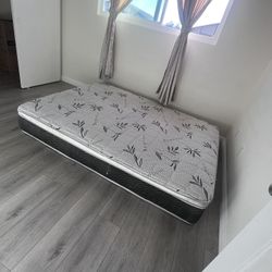 Full Size Mattress And Bed Frame $100