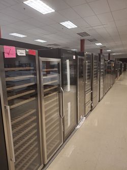 High-End Wine Coolers – Dual Zone & Premium Models