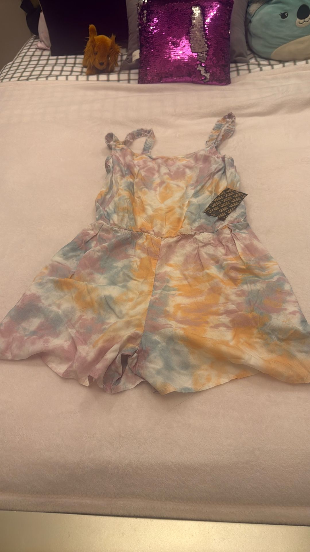 Very Cute Vans Romper with pockets.