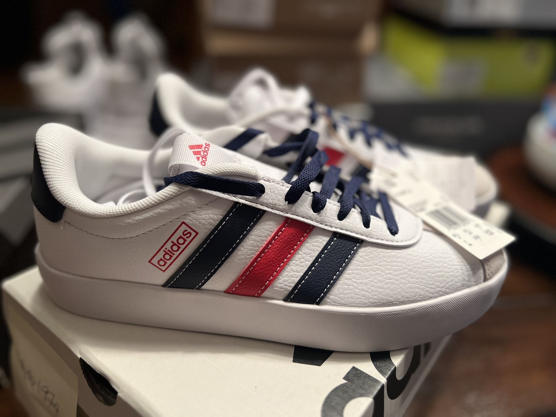 ADIDAS VL COURT MENS SIZE 7 NIB