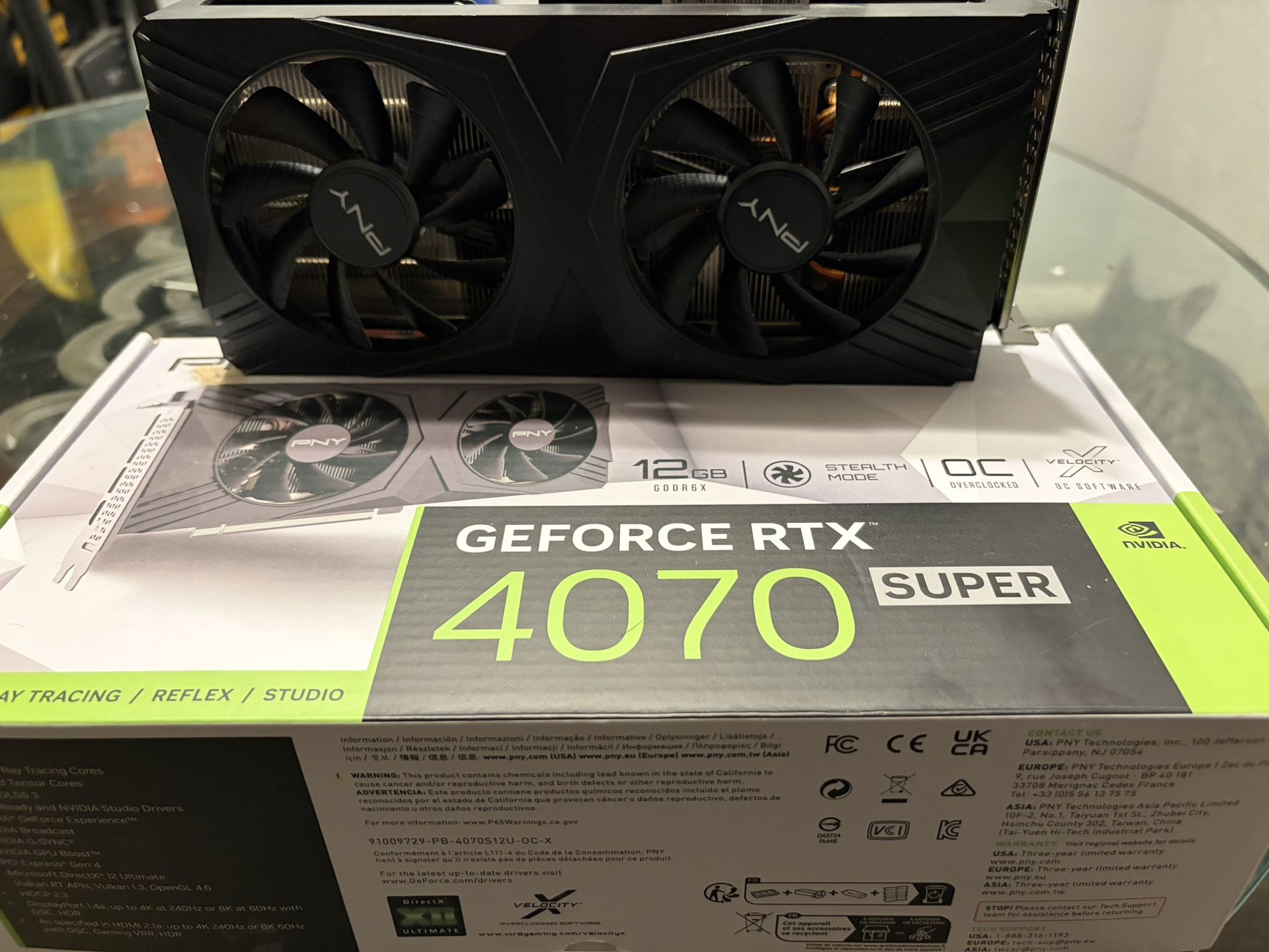 4070 Super Oc 12 GB.        Rtx 4060 8gb 