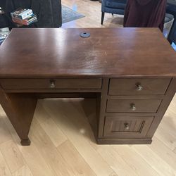 Solid Wood Desk - Moderate Use - High Quality Drawers