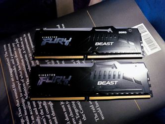 Kingston Fury Beast 64 GB (2 x 32GB) 5600MT/s DDR5 CL36 RGB KF556C36BBEK2-64 *Brand New* *Open Box*