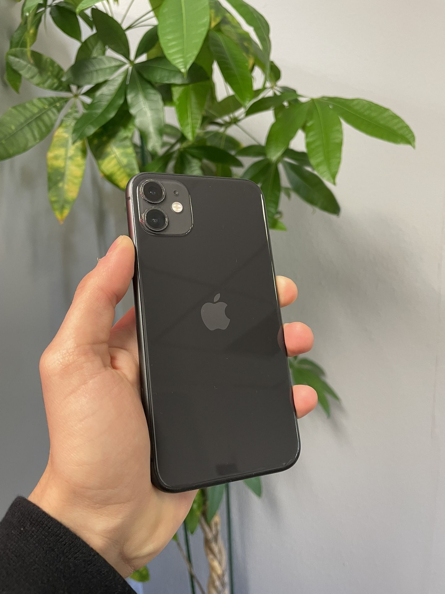 iPhone 11 - T-Mobile/Metro/Mint - 128GB - No Face ID