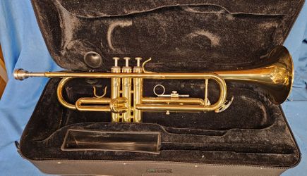 EASTAR TRUMPET WITH PADDED CASE