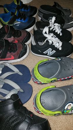 Toddler shoes size 6