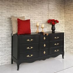 Dresser - Sideboard - Buffet - Entertainment Center - TV Console