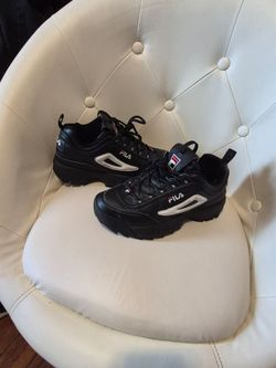 Fila sneakers 5 1/2 shoes