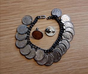 Silver bracelet and Earrings made of 1946 Silver US Dimes