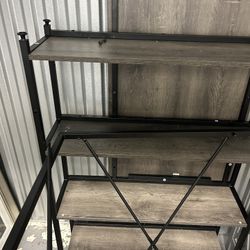 Small Desk To Be Put Together 